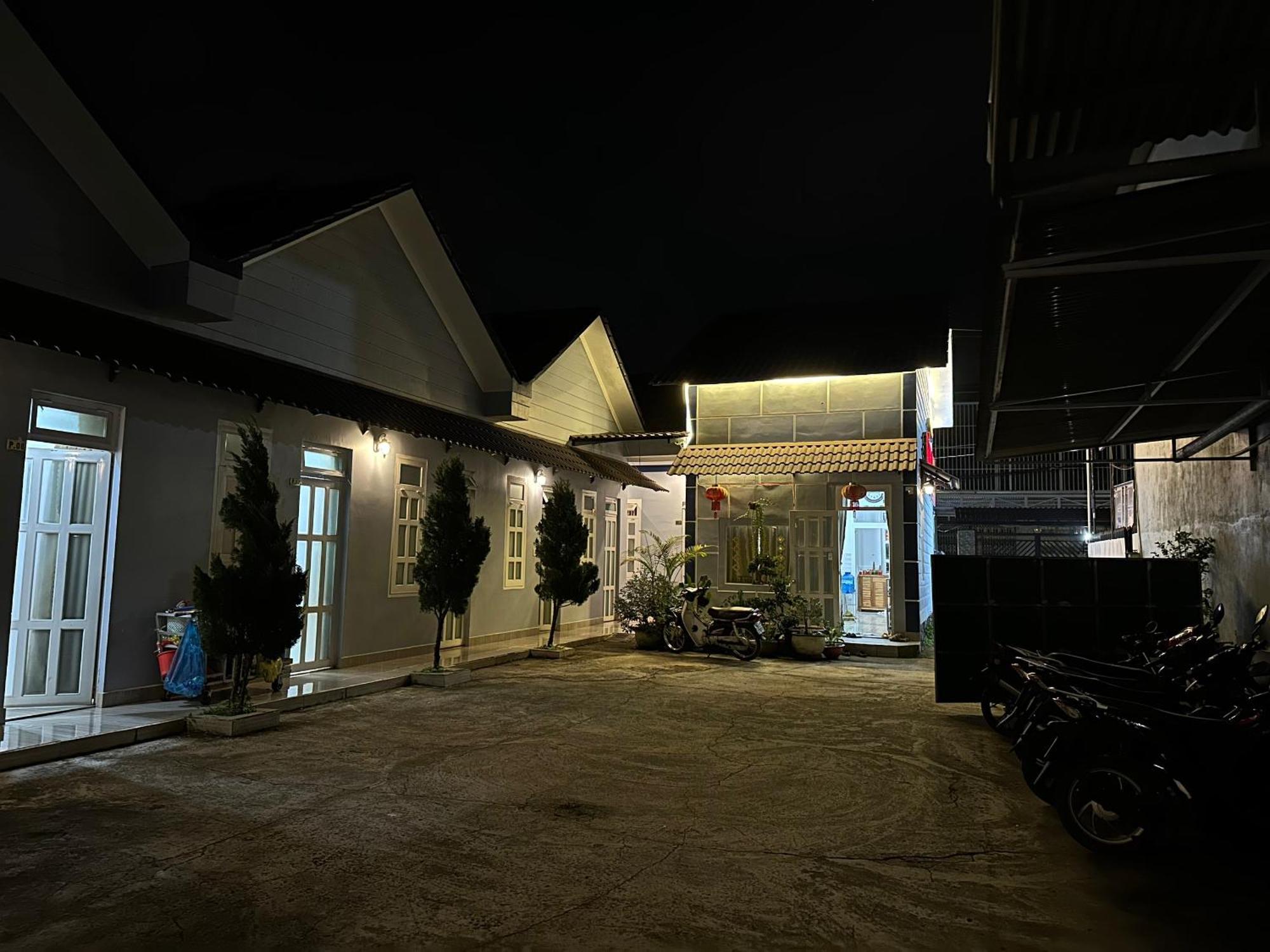 Motel Khanh Vy Bao Loc Exteriör bild